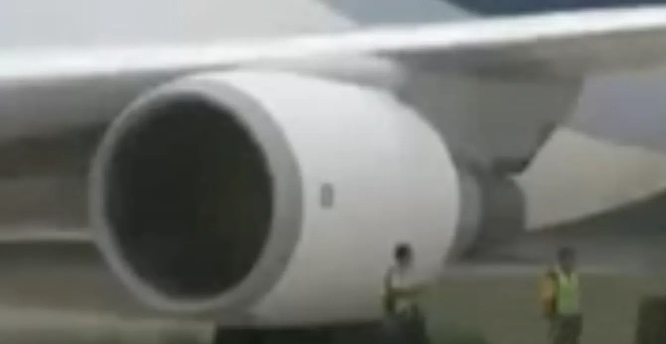 Video Original Of The Air Astana 2004 and 2015 Incident Engine CCTV